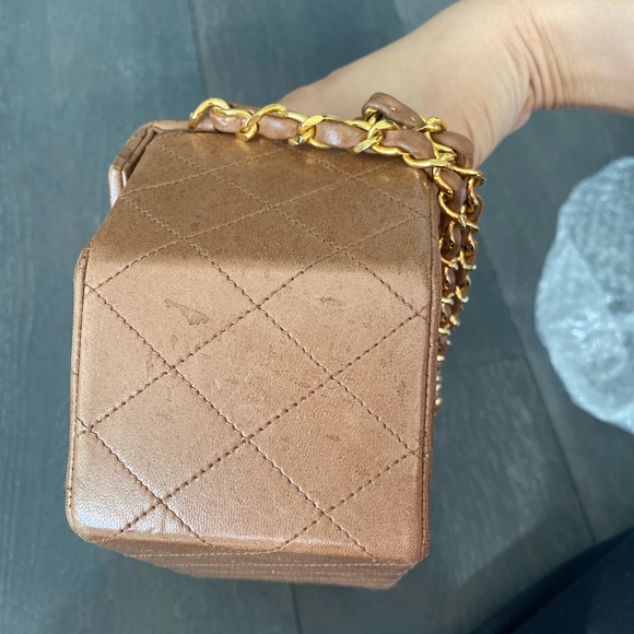 Super rare vintage Chanel mini hand bag - Picture 3 of 10